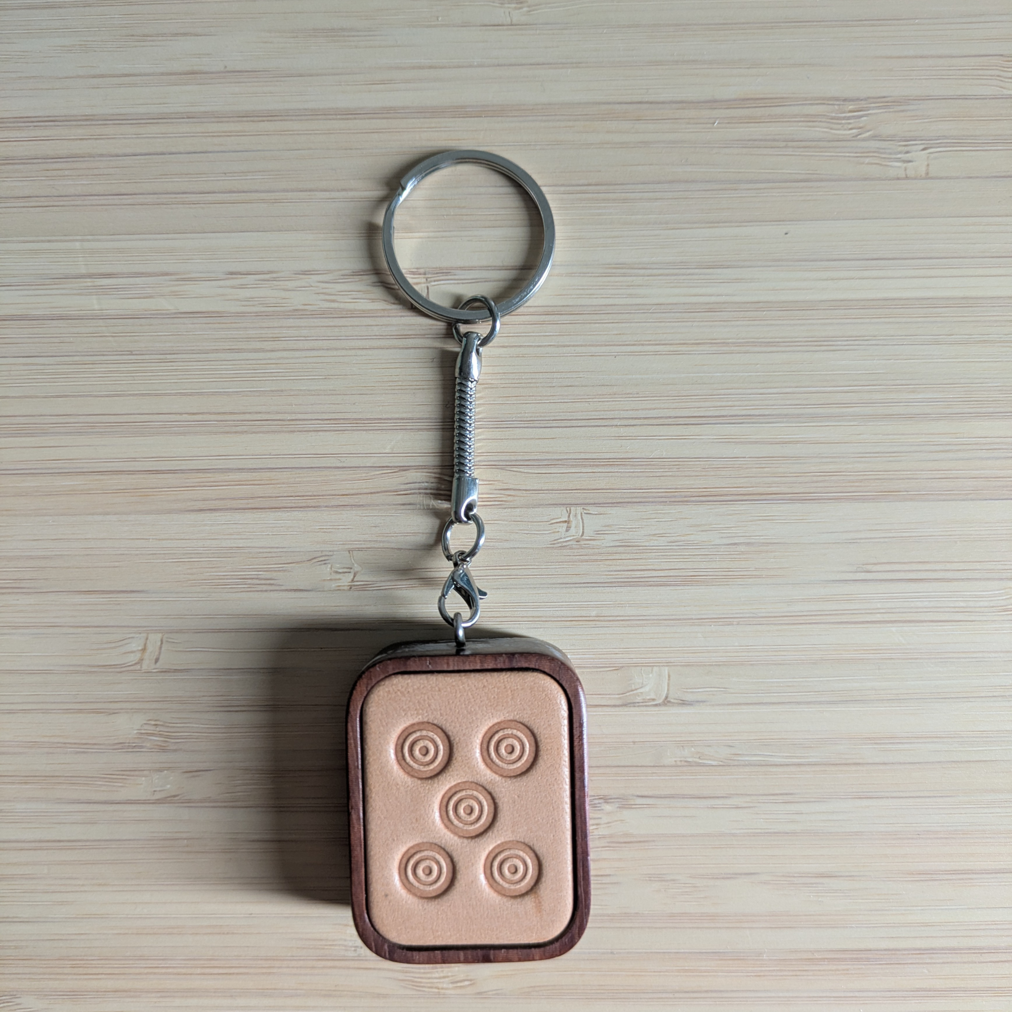 Wooden Mahjong Tile Bag Charm | Unique Wall Decor For Mahjong Lovers