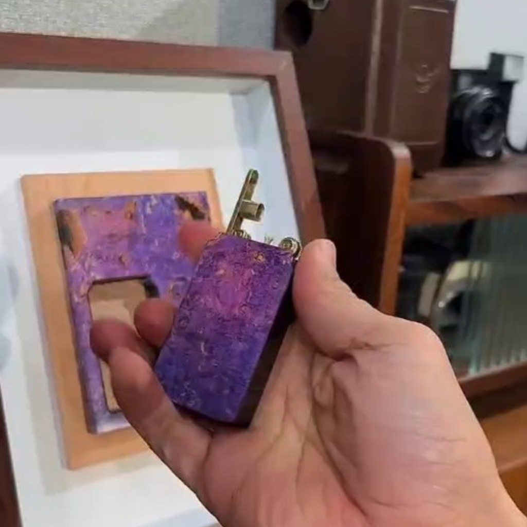Handmade Wooden Painting With Built-in Lighter