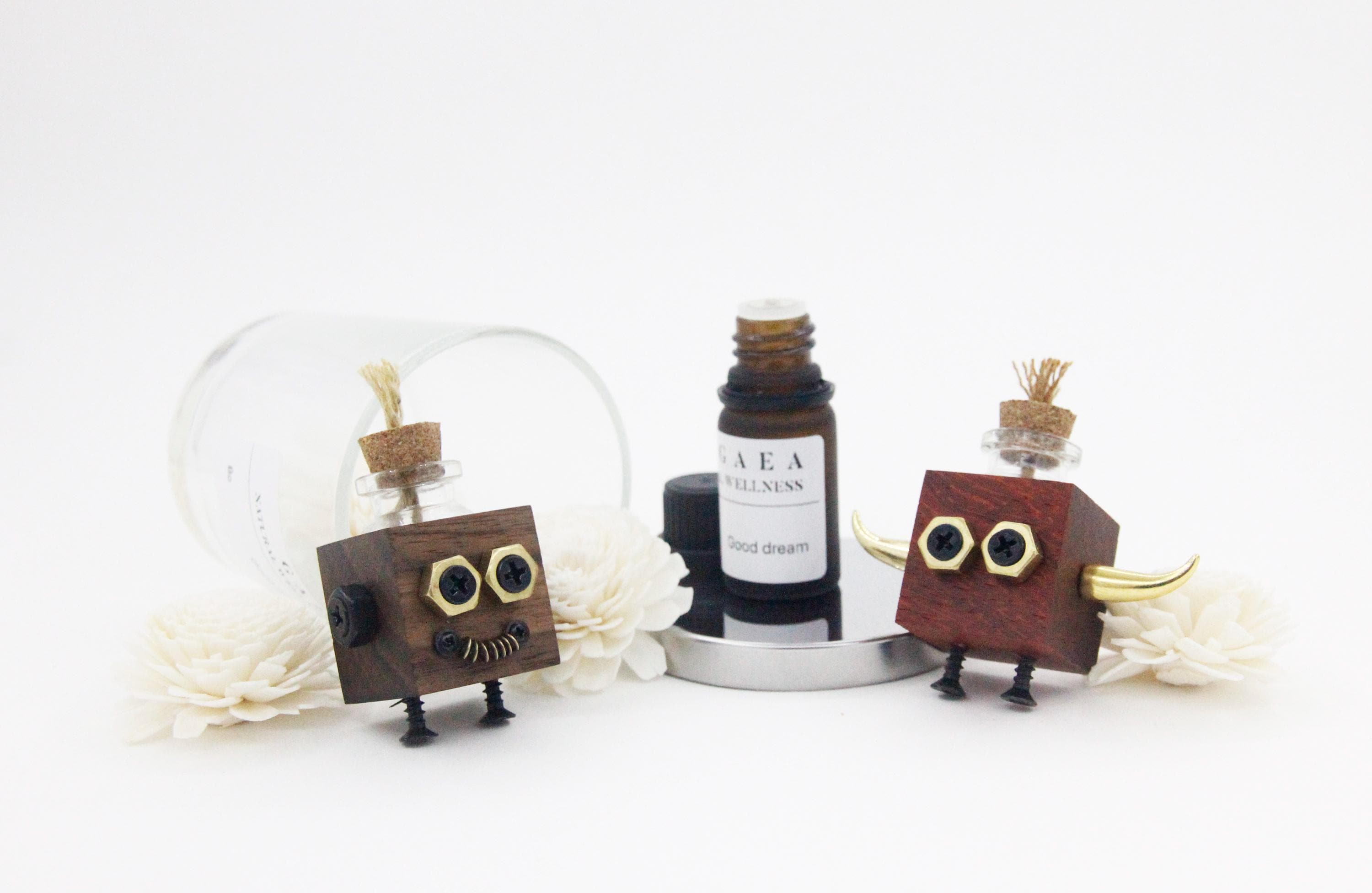 Wooden Steampunk Robot Car Essential Oils Diffuser | Car Accessory