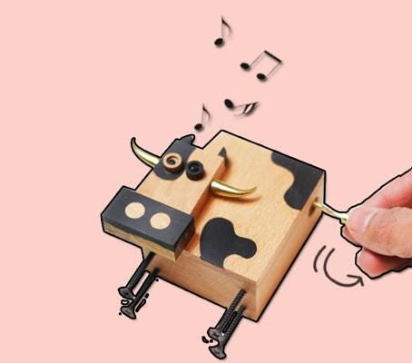 Hand Crank Cow Shaped Wooden Music Box | Kawai Gift For Baby Shower